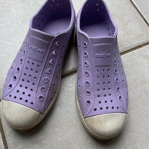 Native girls Sandal Size 3 water shoes